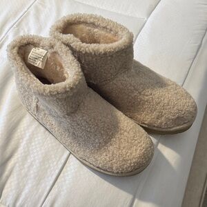 Arizona Jean Company Tan Ankle Booties